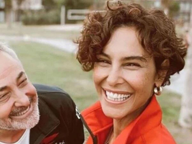 Arzum Onan ve Mehmet Aslantuğ yeniden mi evleniyor? - Resim : 2