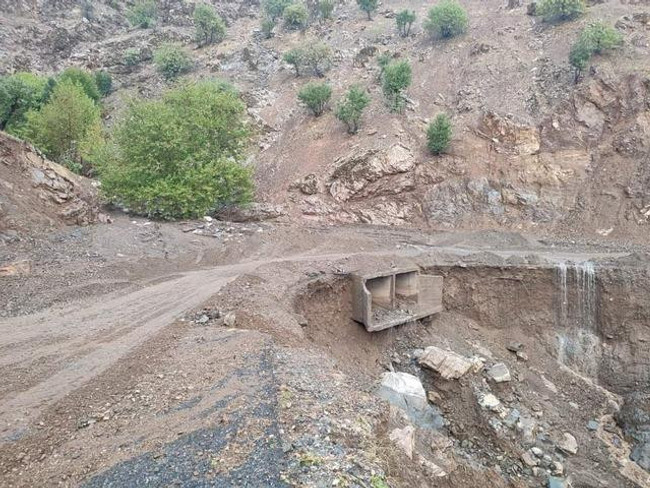 Sel nedeniyle o ildeki bazı okullarda eğitime 3 gün ara verildi - Resim : 1