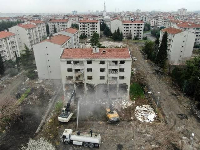 Satılmayacak’ dediği konutları sattı… Bir sorun hele niye sattım! - Resim : 4