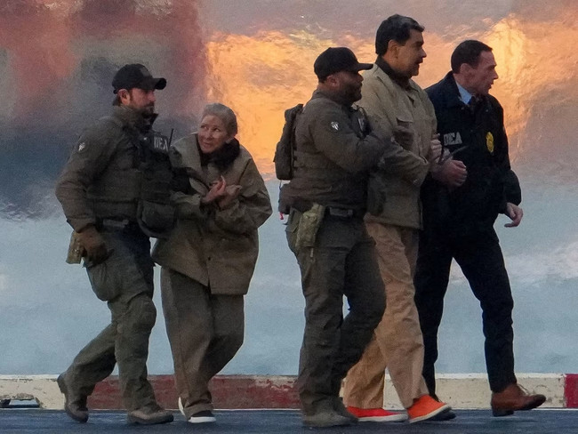 Venezuela'da geçici Cumhurbaşkanı belli oldu! Yemin ederek görevine başladı! - Resim : 1