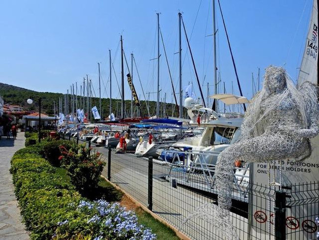 Çeşme'de 200 TL'ye dublör müşteri dönemi! Vedat Milor'un yorumu gündem oldu - Resim : 2