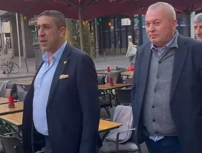 Cemal Enginyurt'tan olay fotoğraf! Öyle bir isimle görüntülendi ki… - Resim : 1