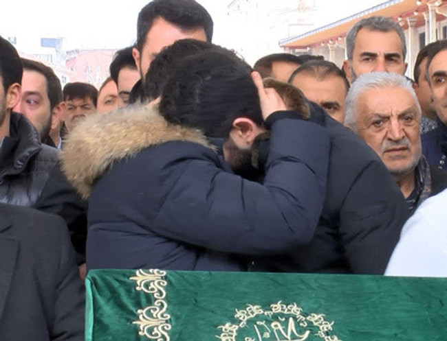 Burhan Çaçan'ın ölümünde ihmal mi var? Nuri Alço cenazesinde anlattı - Resim : 3