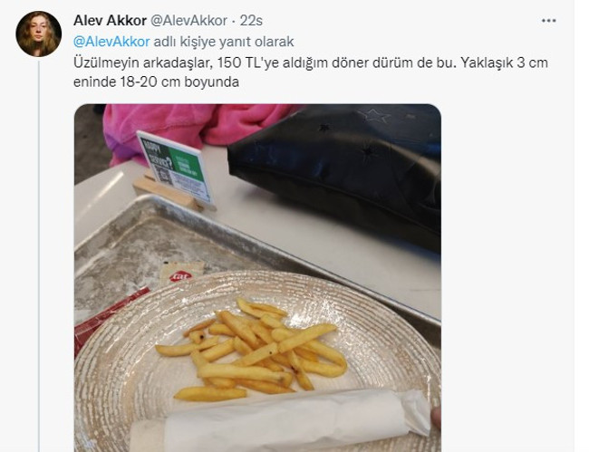 İstanbul Havalimanı'ndaki yiyecek ve içecek fiyatları sosyal medyanın gündemine oturdu - Resim : 4