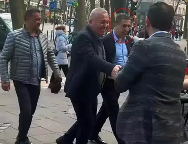 Cemal Enginyurt'tan olay fotoğraf! Öyle bir isimle görüntülendi ki… - Resim : 2