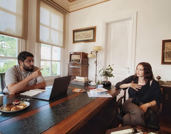 Fahriye Evcen merakla beklenen dizinin kadrosuna dahil oldu! - Resim : 3