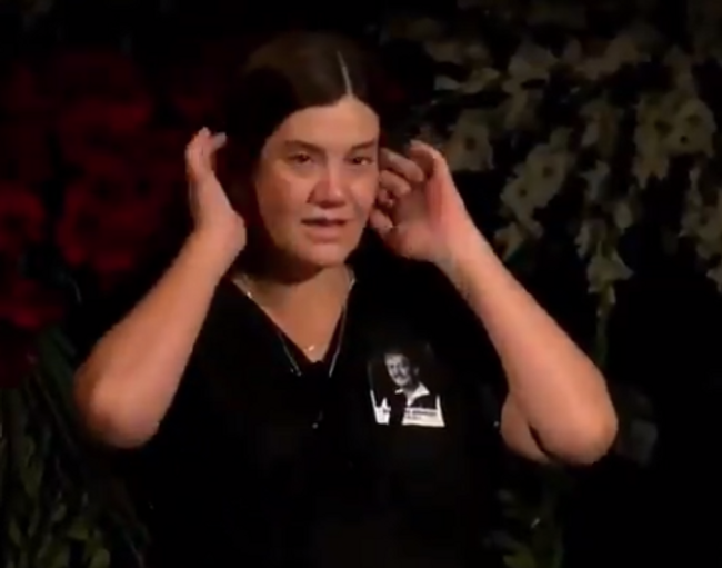 Büyük usta Ferhan Şensoy’a veda! İki kardeş gözyaşlarına boğuldu... - Resim : 14