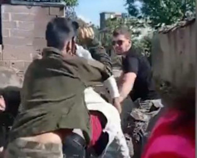 Hayvan hakları örgütünden depremzedelere saldırı - Resim : 1