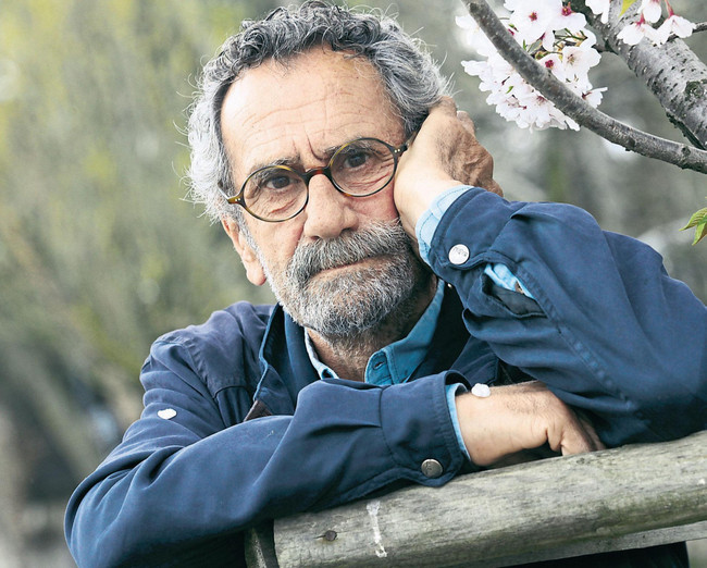 Ayakkabı boyacılığı yapan usta oyuncuyu tadınız mı? Bu fotoğraf gündem oldu! - Resim : 2