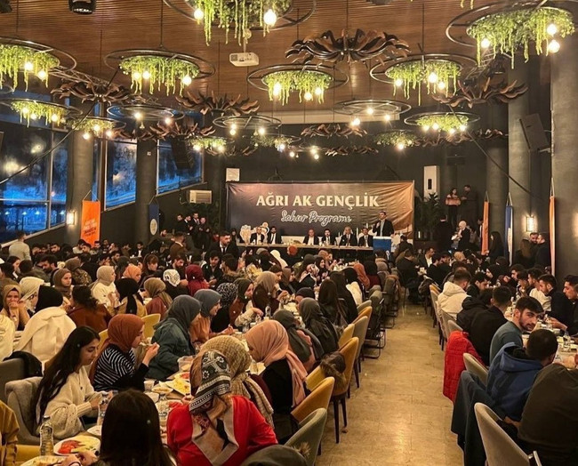 Şatafatlı sahurla ilgili çelişkili açıklamalar! Mekan sahibi faturayla ilgili konuştu - Resim : 4