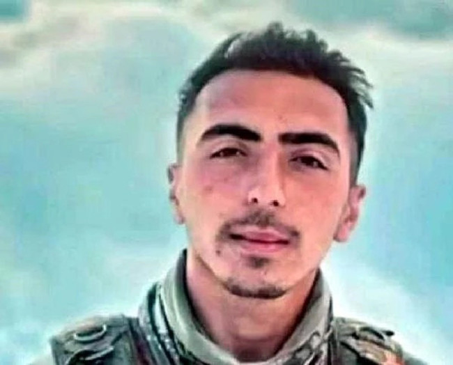 Evlatlarının şehadet haberini çadırda aldılar! - Resim : 3