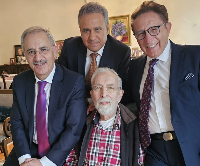 Emin Çölaşan başına gelenleri anlattı! 'Yavaş adımlarla yürümeye çalışıyorum…’ - Resim : 1