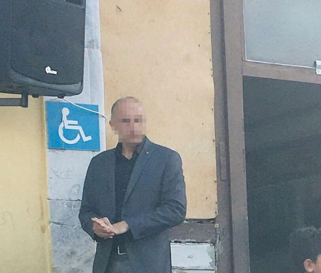 6 yaşındaki öğrenciyi havaya kaldırıp fırlatmıştı... O müdür yardımcısına ödül gibi ceza! - Resim : 1