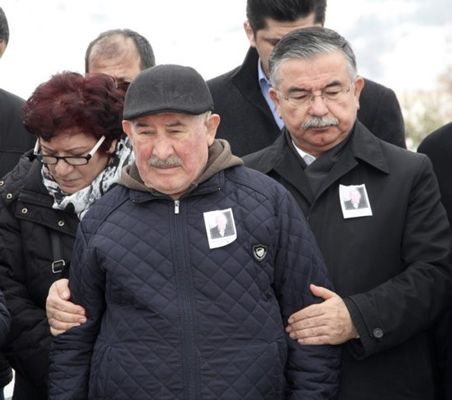 Aşık Veysel’in oğlu Bahri Şatıroğlu’ndan acı haber! - Resim : 1