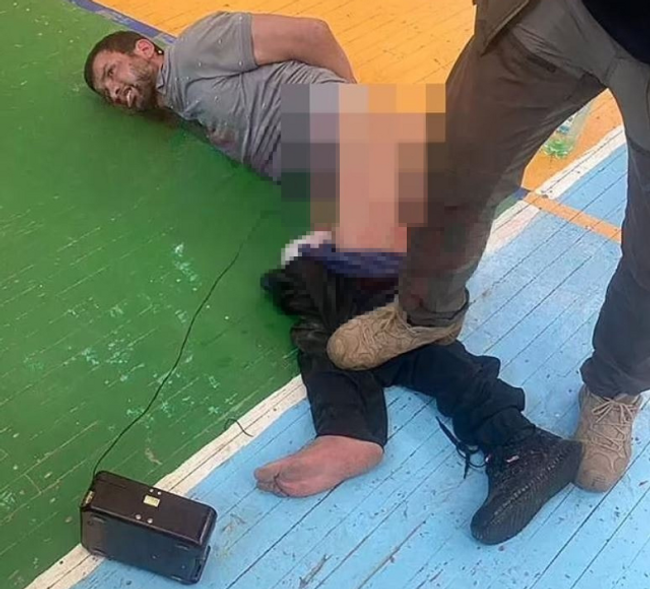 Teröristlerin sorgu görüntüsü ortaya çıktı! Cinsel organına elektrik vermişler! - Resim : 1