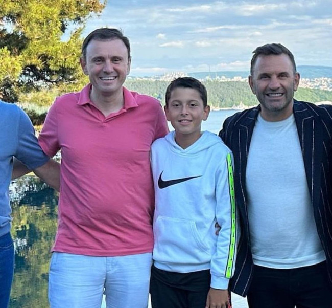 Galatasaray’da Manchester skandalı! VIP para, kırık cam ve istifa - Resim : 2