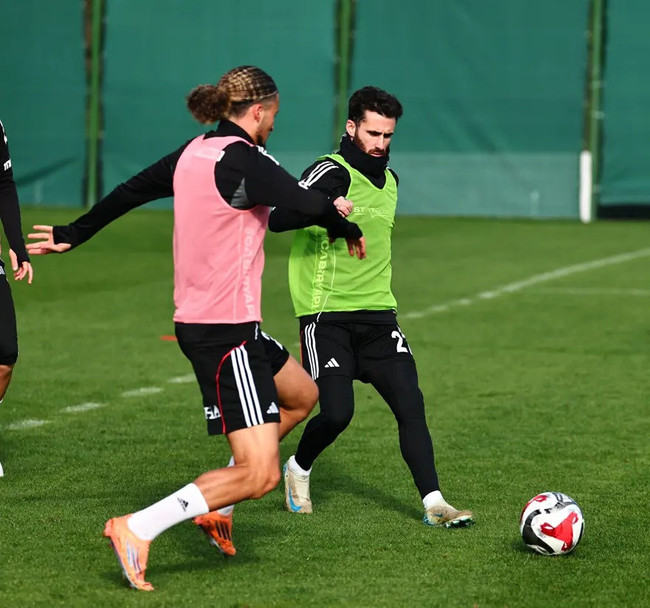 Rafa Silva geri döndü, idmandan ilk fotoğraf geldi! - Resim : 1