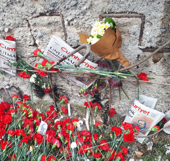 Ölümünün 29'uncu yılında unutulmadı! Uğur Mumcu katledildiği yerde anıldı - Resim : 2
