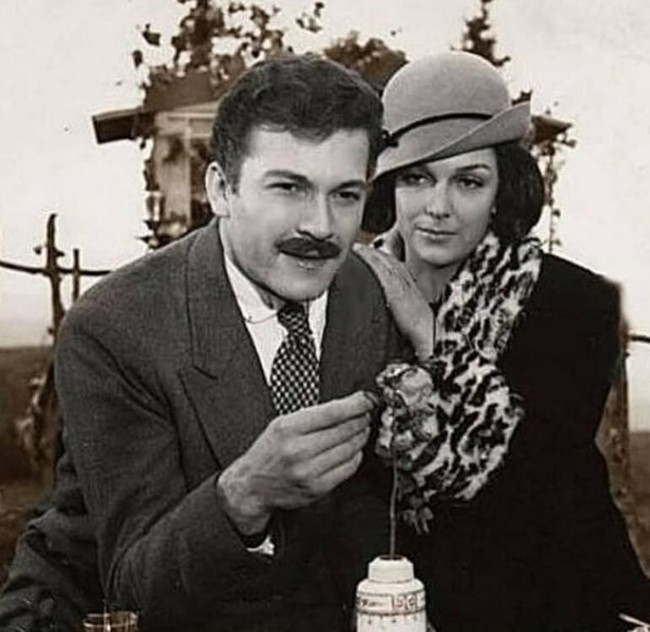 Kartal Tibet'in ölümü sanat dünyasını yasa boğdu: En son ikimiz kalmıştık bu fotoğraftan... - Resim : 8