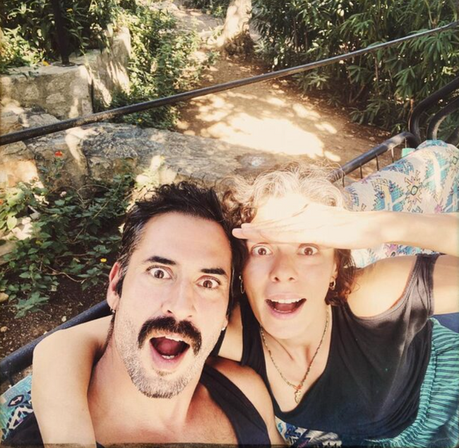 6 aylık hamile Özge Özpirinçci, Burak Yamantürk ile evlendi! - Resim : 2