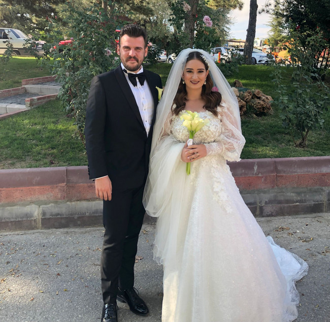 Beyaz TV’nin mutlu günü! ‘Oğlan bizim kız bizim’ - Resim : 1