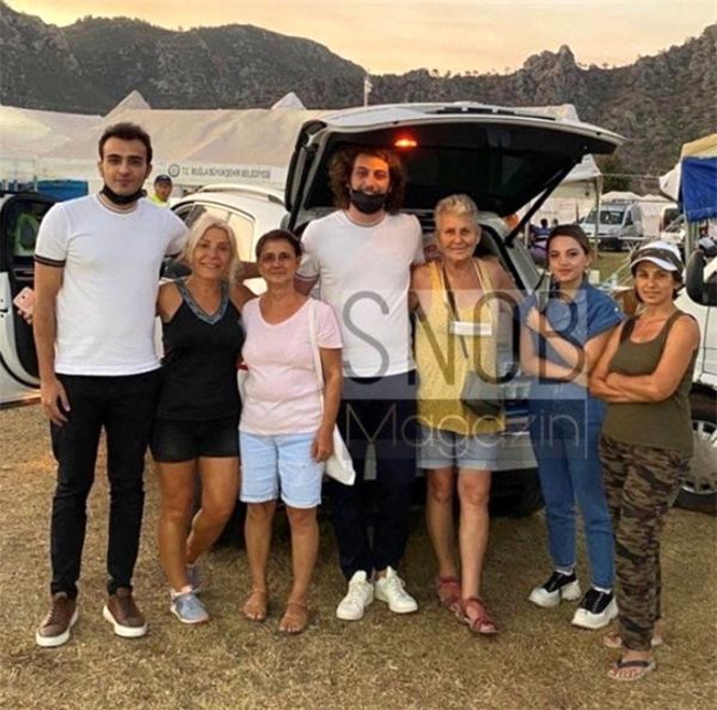 Aşkları yardım kampanyasında ortaya çıktı! İmamoğlu’nun oğlu Selim kalbini genç güzele kaptırdı - Resim : 2