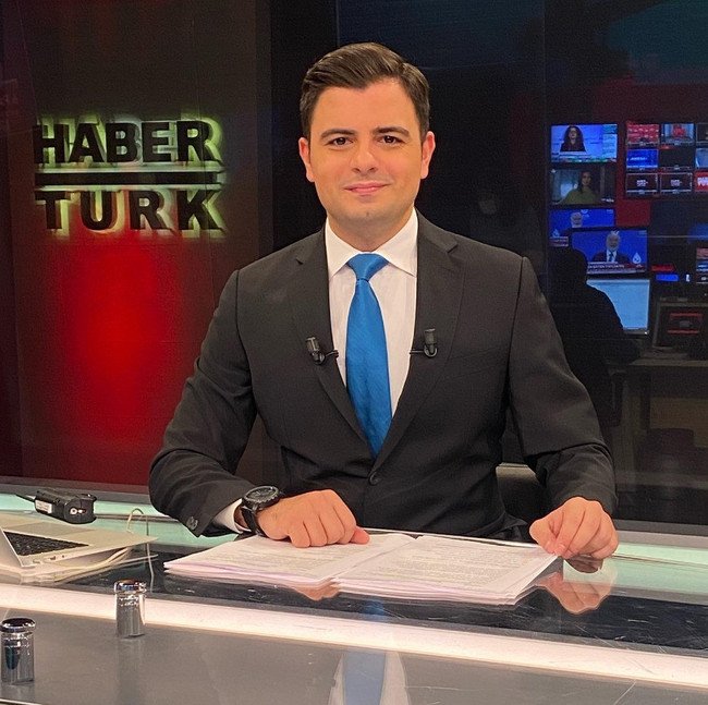 Ekol TV'ye bir transfer daha! Ünlü ekran yüzüyle anlaştılar... - Resim : 1