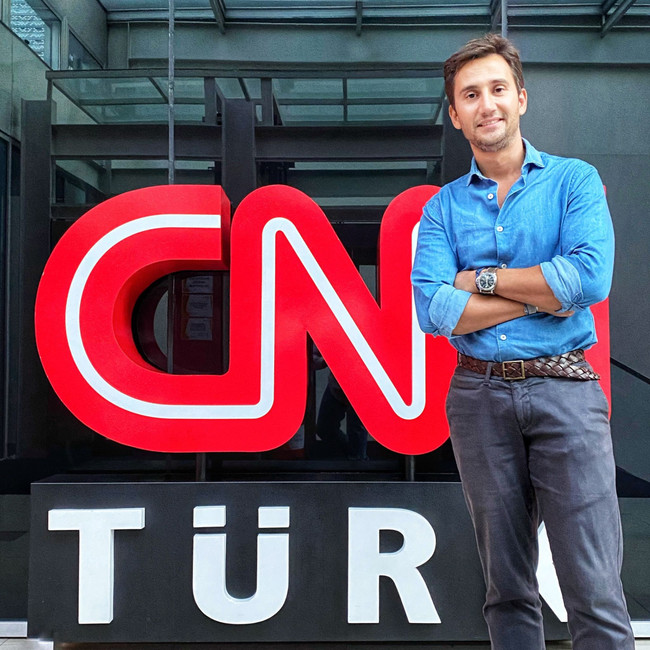 Ünlü ekran yüzü CNN TÜRK’e veda etti! 15 yıldır görev alıyordu… - Resim : 1
