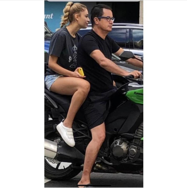 Acun Ilıcalı sarışın güzelle Miami turunda! - Resim : 1