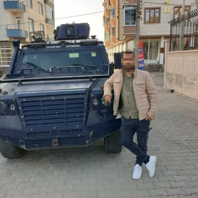 Bursa'da polis memuru katliam yaptı! Annesi, 2 ağabeyi ve yengesini öldürdü - Resim : 1