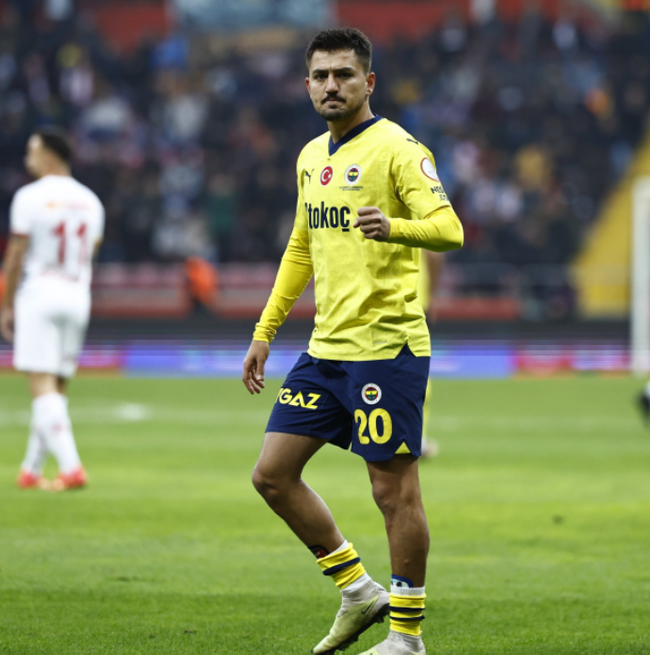 Gol düellosunun galibi Fenerbahçe oldu! Derbi öncesi büyük yara aldı - Resim : 1