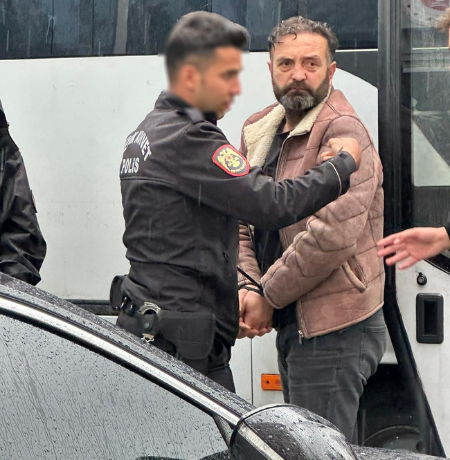 Esenyurt'ta rezidans kâbusu bitmiyor! Çete üyeleri yeniden sahneye çıktı - Resim : 1