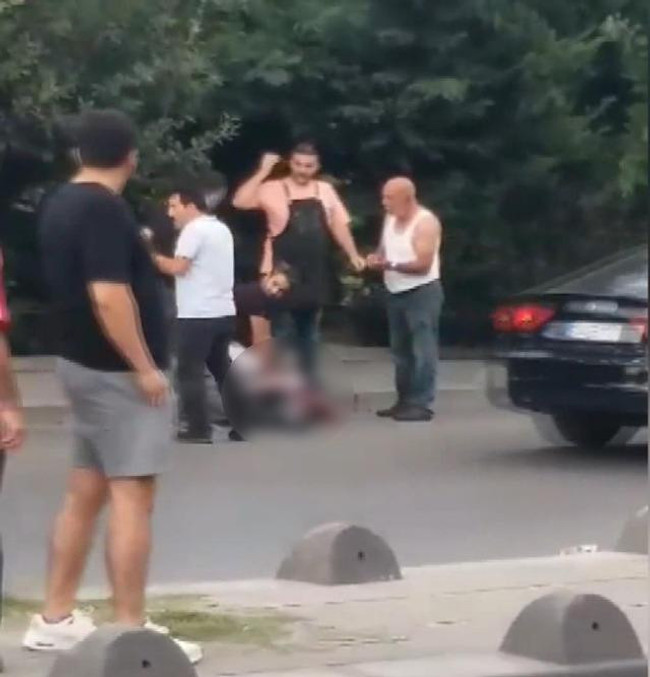 Esenler'de kiracı dehşeti! Ev sahibini bıçakladı, kanlar içindeki adamın başında bekledi - Resim : 4