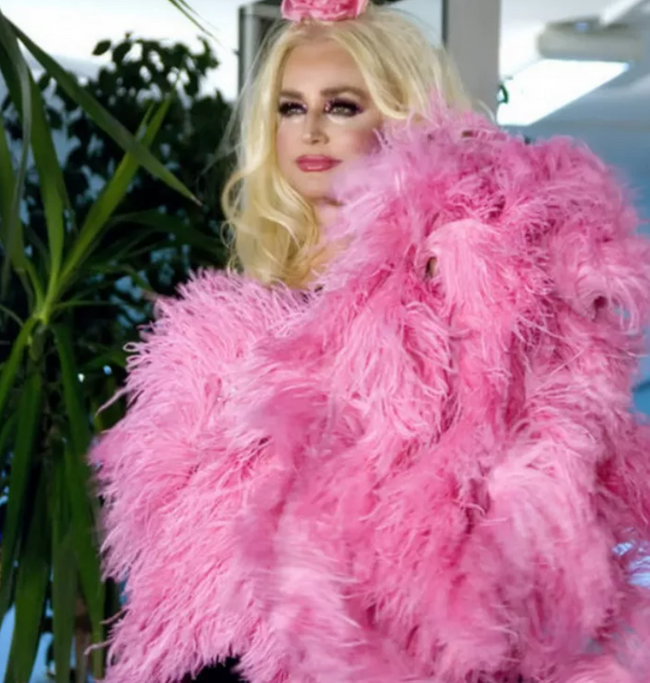 Genç şarkıcıdan Banu Alkan'a 'beyaz orkide' şoku! 'Ses benim, o sadece playback yaptı' - Resim : 1