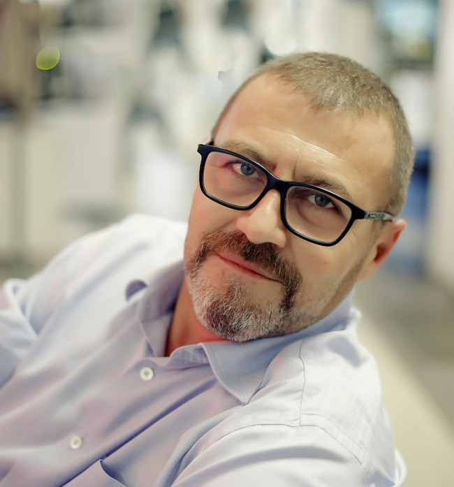 Radyo Trafik'e yeni transfer! Hangi köşe yazarı program yapacak? - Resim : 1