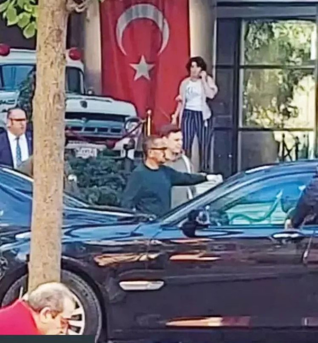 Vuslat Doğan Sabancı'dan ilk paylaşım, Ali Sabancı'dan ilk kare - Resim : 2