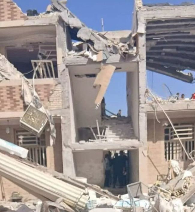 ABD'nin saldıracağı iddia edilmişti: İran'da peş peşe patlamalar! Ölü ve yaralılar var - Resim : 2