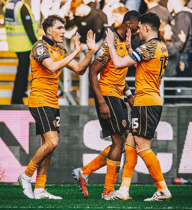 Bir engeli daha aştılar! Hull City adım adım Premier Lig'e - Resim : 2