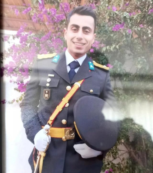 Türkiye 5 evladına ağlıyor: Şehit teğmenin son WhatsApp mesajı yürekleri dağladı! - Resim : 4