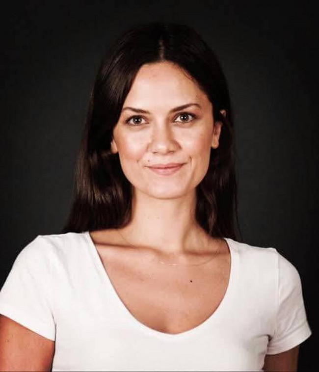 Oyuncu Merve Kayaalp, son yolculuğuna uğurlandı - Resim : 2