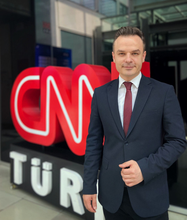 CNN Türk’ten üst üste transfer haberleri! Üç yeni isim kadroya dahil oldu… - Resim : 1