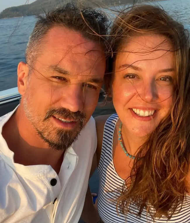 Şeyma Subaşı’nın ablası Kübra Açıl'ın eşi Merthan Açıl hakkında da gözaltı kararı - Resim : 1