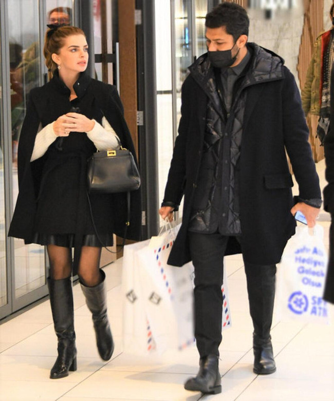 Pelin Karahan, döviz artışından dert yandı: Yurt dışı tatilleri hayal oluyor - Resim : 1