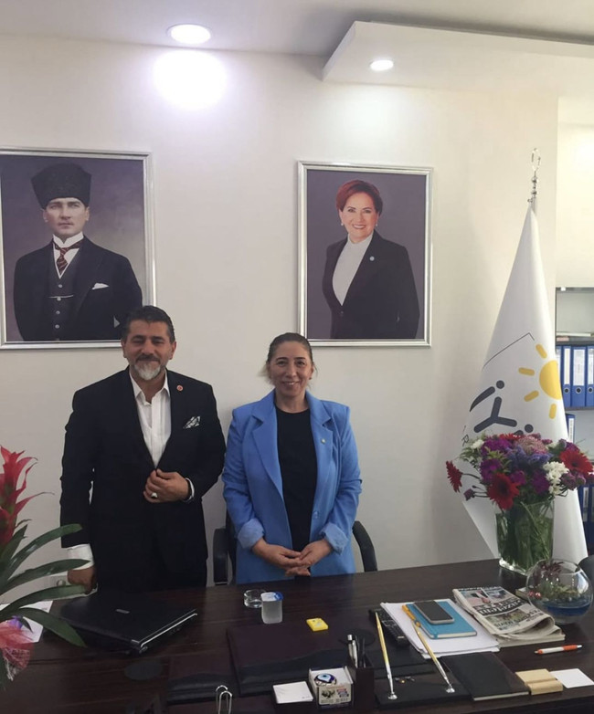 Golden Kokereç'in sahibi bakın kim çıktı? Meclis üyesi seçilemeyince istifa etmiş - Resim : 1