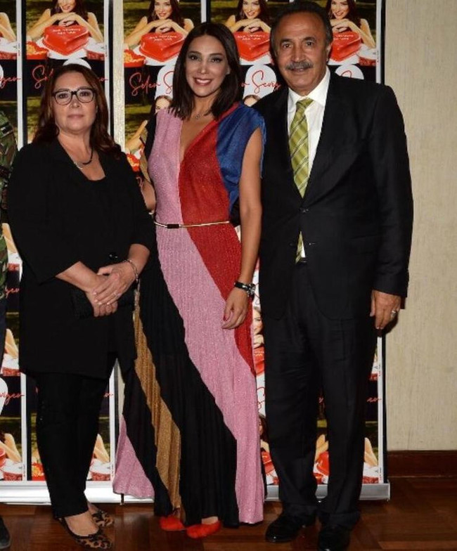 Gökhan Özen'e eski eşi Gülay Sevigen'in ailesinden yasak geldi - Resim : 1