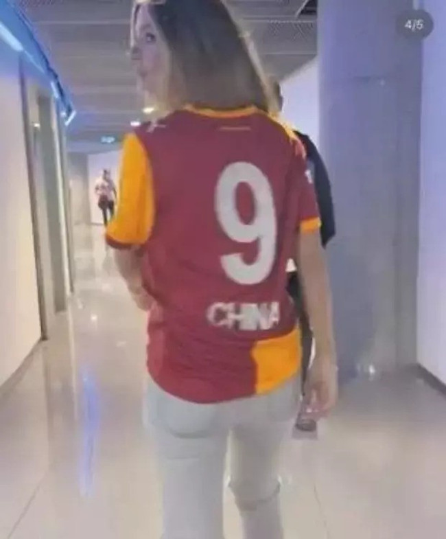 Icardi'den kız arkadaşına servet değerinde hediye! Sosyal medyada olay oldu... - Resim : 2