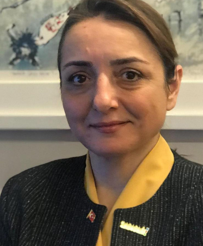 Erdoğan'ın danışmanı Saadet Oruç'un büyük değişimi! Tesettüre girdi! - Resim : 3