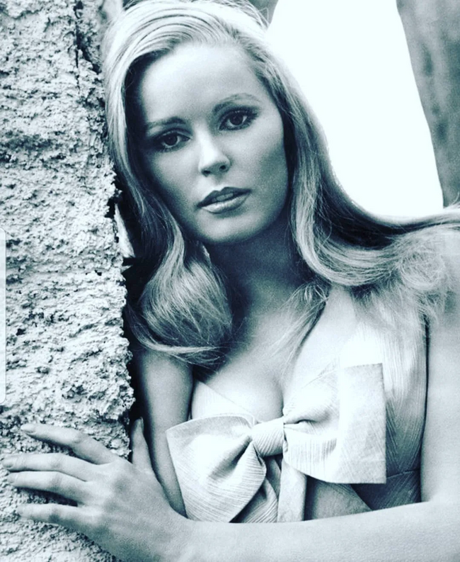 'Çığlık Kraliçesi' lakaplı ünlü oyuncu Veronica Carlson hayatını kaybetti - Resim : 1