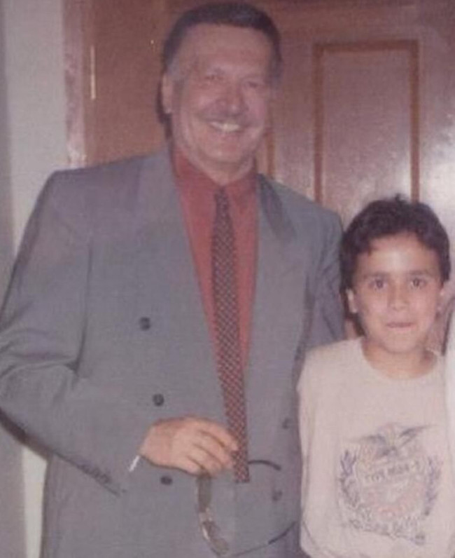 Kartal Tibet'in ölümü sanat dünyasını yasa boğdu: En son ikimiz kalmıştık bu fotoğraftan... - Resim : 9