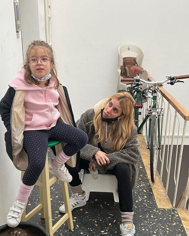 Uraz Kaygılaroğlu'nun kızı Ada'yla paylaşımı duygulandırdı: "Sana çok sarılmak isterdim" - Resim : 1